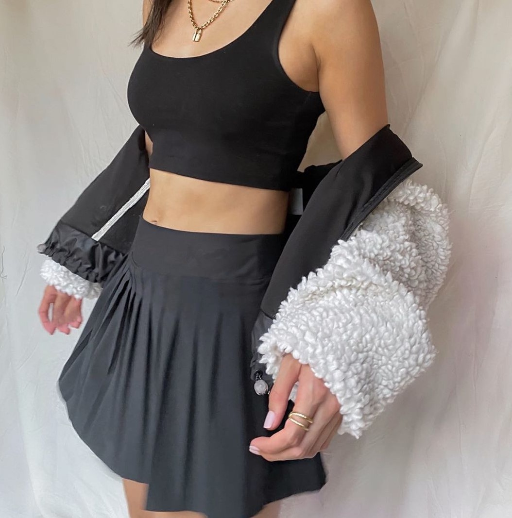 2021 Summer New Women's Street Trend Solid Color Casual Slim Mini Pleated Skirt Womens Skirts