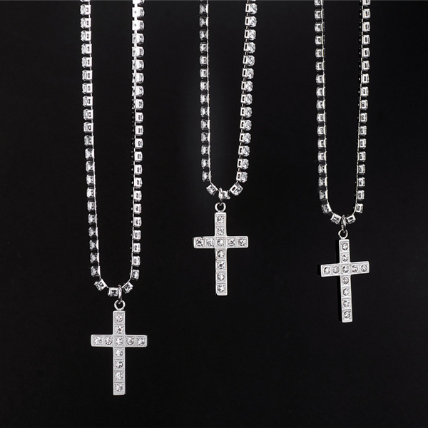 Simple INS Hot Sale Gold Plated S925 Sterling Silver Moissanite Crosss Pendant Jesus Cross Necklace