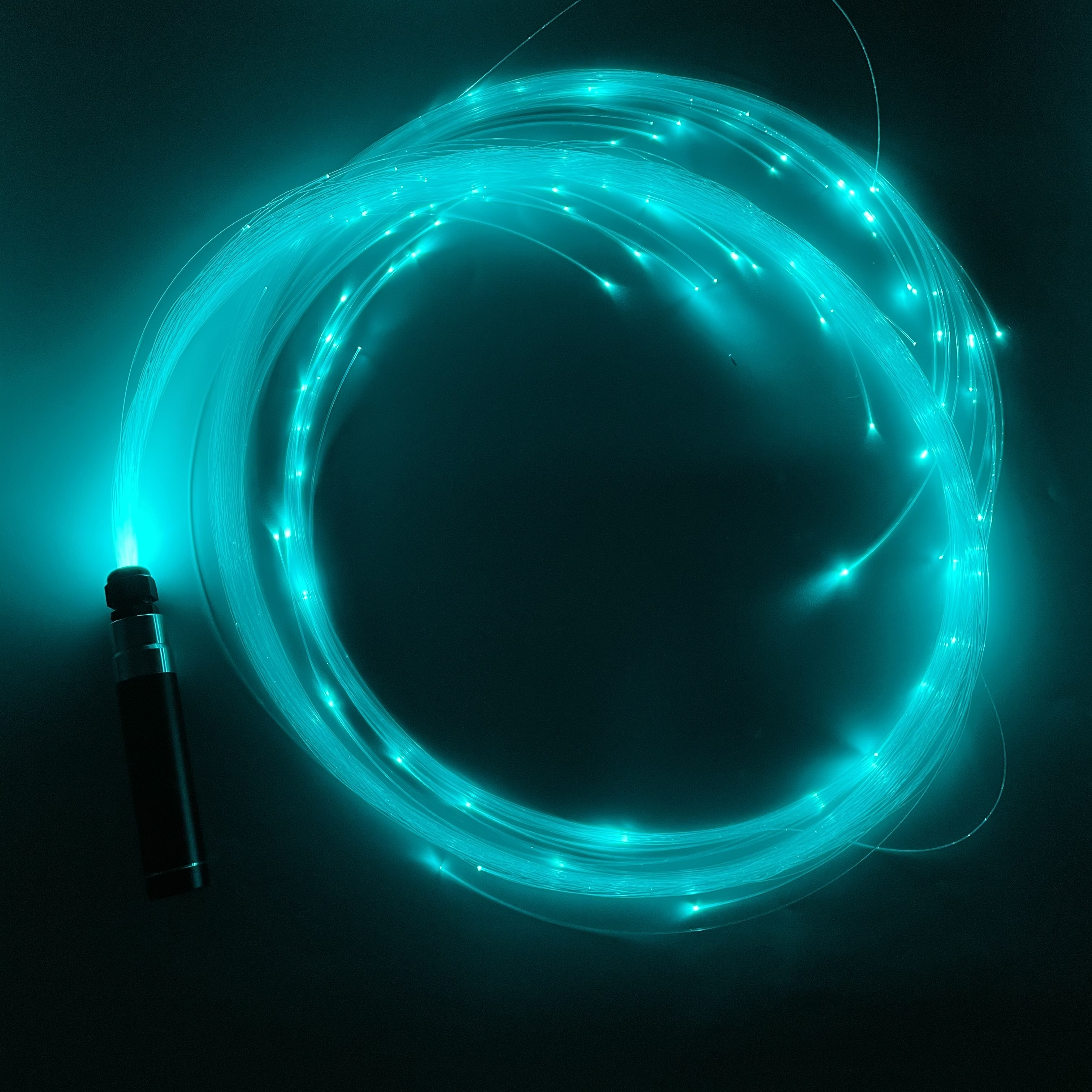 2021 New Coming LED Rechargeable Twirling Fiber Optic Dance Rave Whip for Christmas New Year Party
