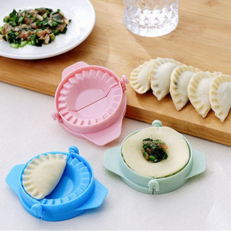 Color Small Dumpling Maker Mold Creative Household Dumpling Maker Manual Pinch Tool Dumpling Maker