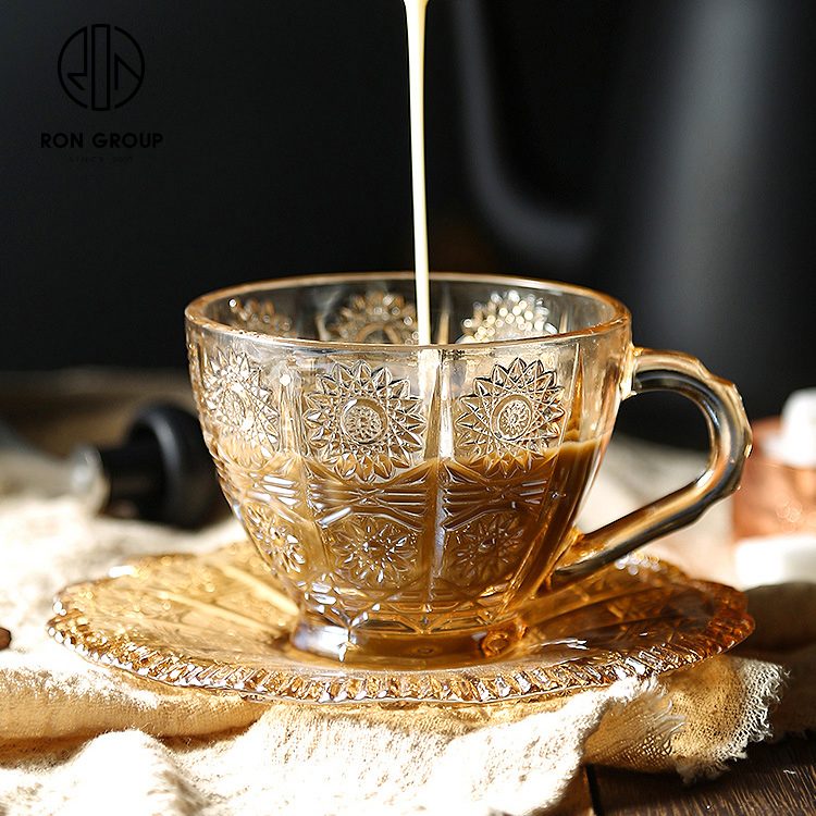 Classic arabic style engraved sunflower pattern amber color coffee tea glass mug with saucer