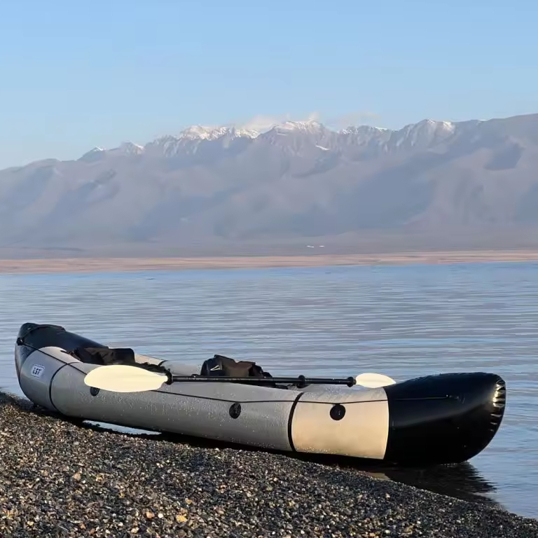 2024Yuanjing factory manufacture Inflatable fishing boat rowing boat water sport TPU Ultralight Life Raft Pack Raft