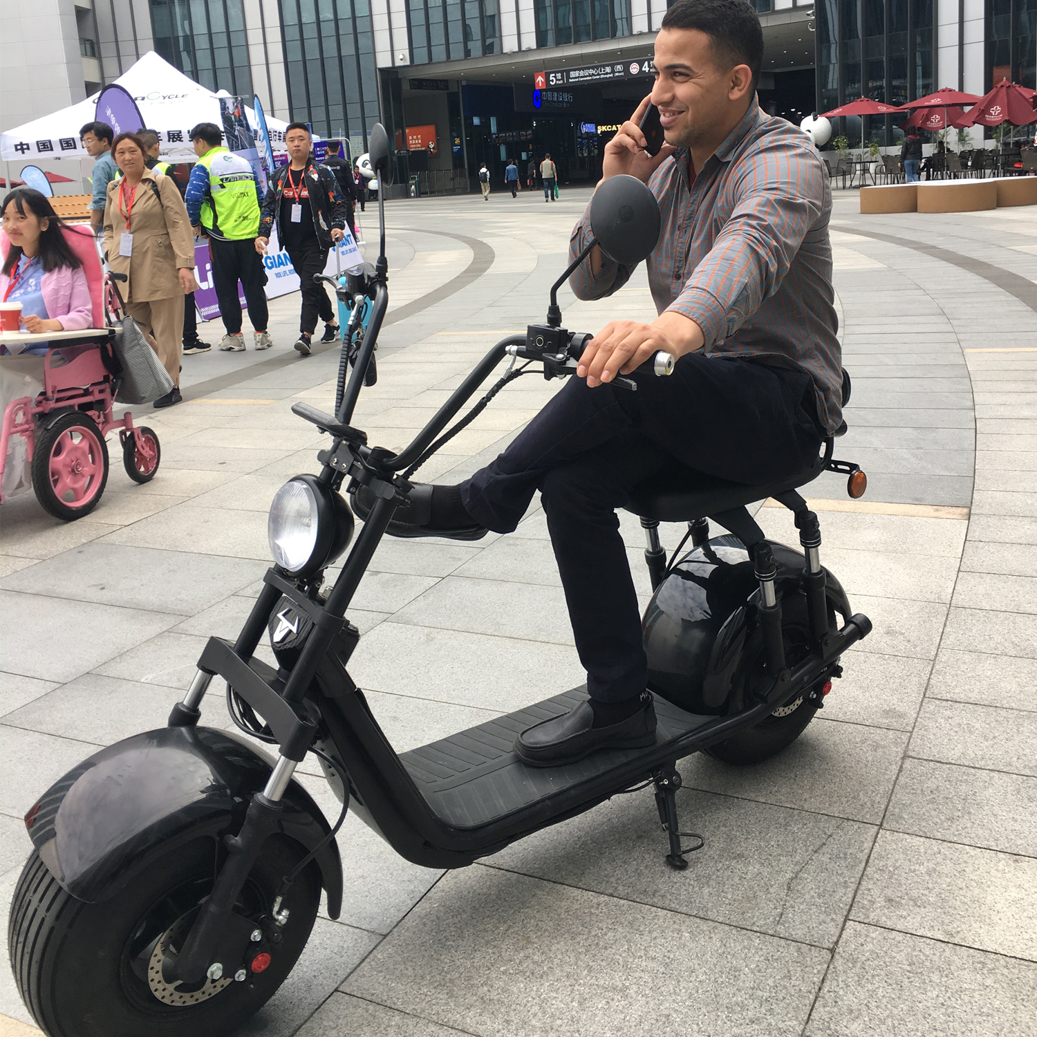 2 колеса ЕЭС Электрический мотоцикл электрических скутеров Citycoco 60v 2000 Вт двухколесный Скутер Ce 1001-2000 Вт 41-50 км/ч 51-65 км/ч для мужчин