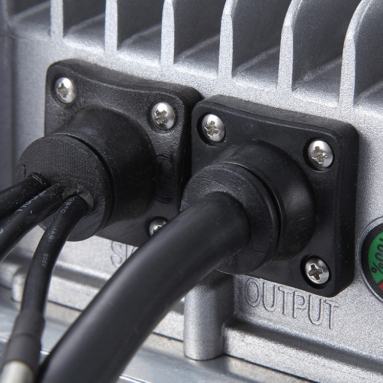 Высокочастотное умное портативное OEM литиевое 12v20a 24v10a водонепроницаемое зарядное устройство с CE ROHS