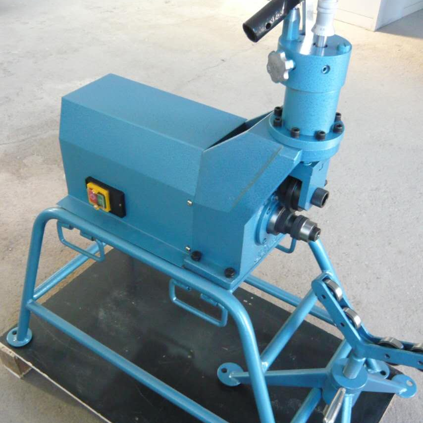 High-efficiency grooving machine dedicated to grooves of plastic-lined steel pipes for sale