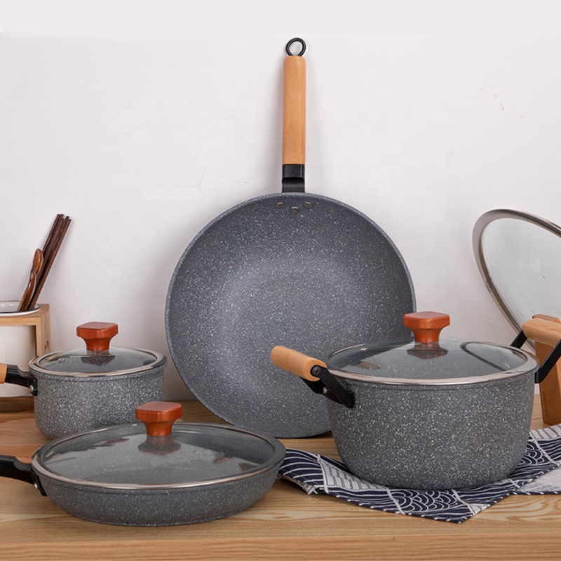 Factory Hot Sale Kitchen Cooking Clean Nonstick Cast Iron Glass Cover Pan Cookware Pot Set