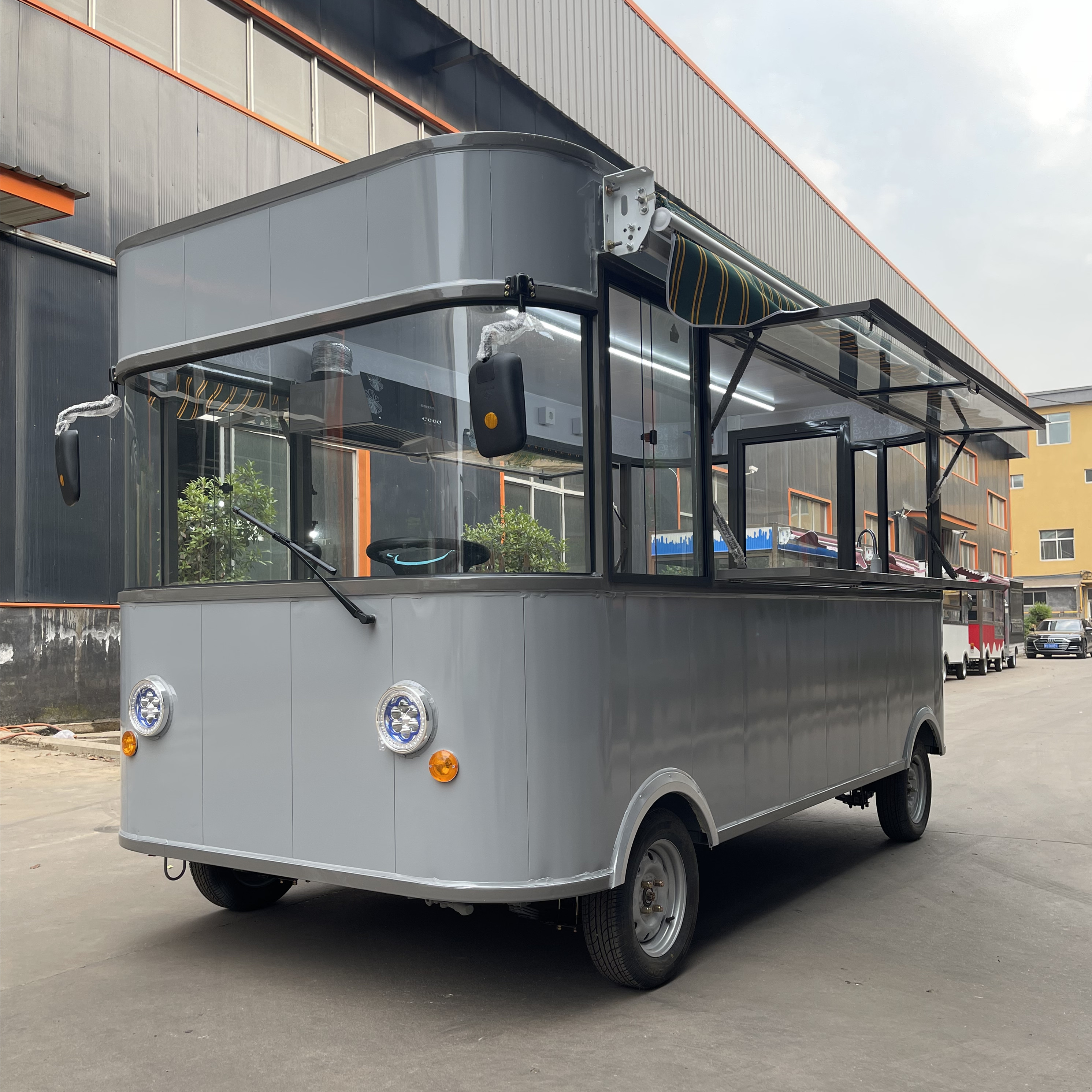 2023 new arrival factory outlet hot selling electric mobile commodity grocery handiwork artware shop van truck trailer cart