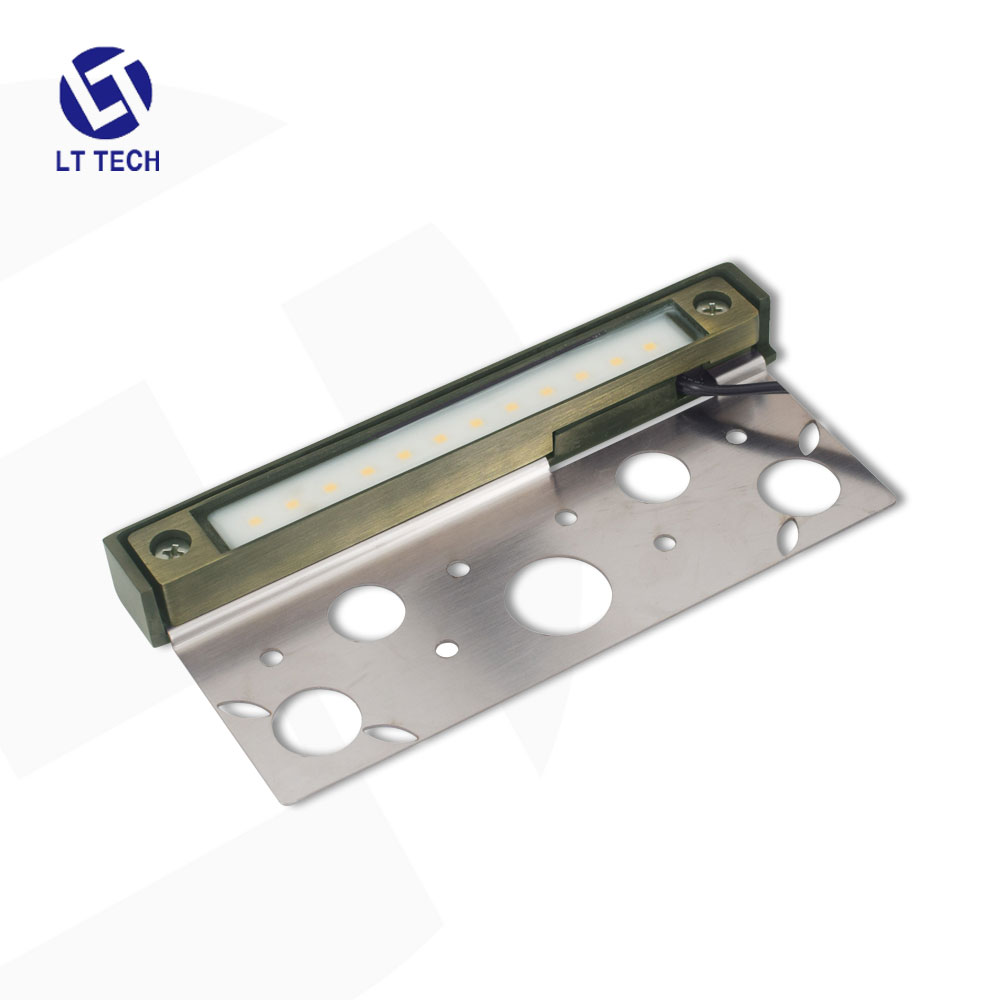 LT2701 2W Корпус прямоугольной формы из отлитой под давлением латуни из IP65 2020 Лидер продаж из-под крышкой Hardscape огни для Подпорная стенка освещение