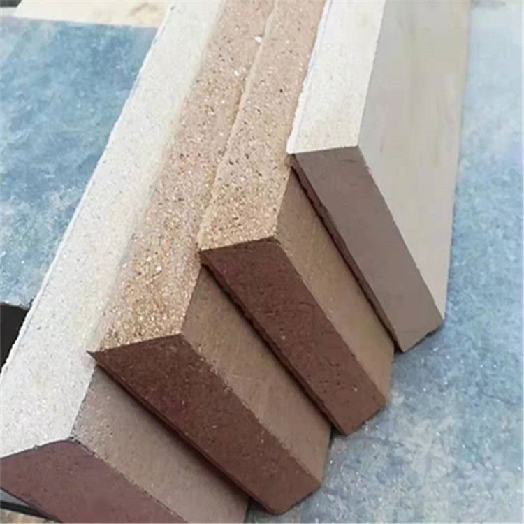 Vermiculite insulation fireproof board with low density and high fire resistance for pellet stoves.