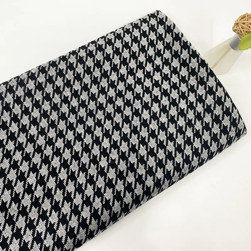 Harvest knitted polyester viscose spandex houndstooth design brushed worsted white black color fabric for dress