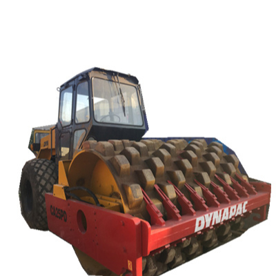 Дорожный каток DYNAPAC CA25PD CA25 с зубцами в хорошем состоянии