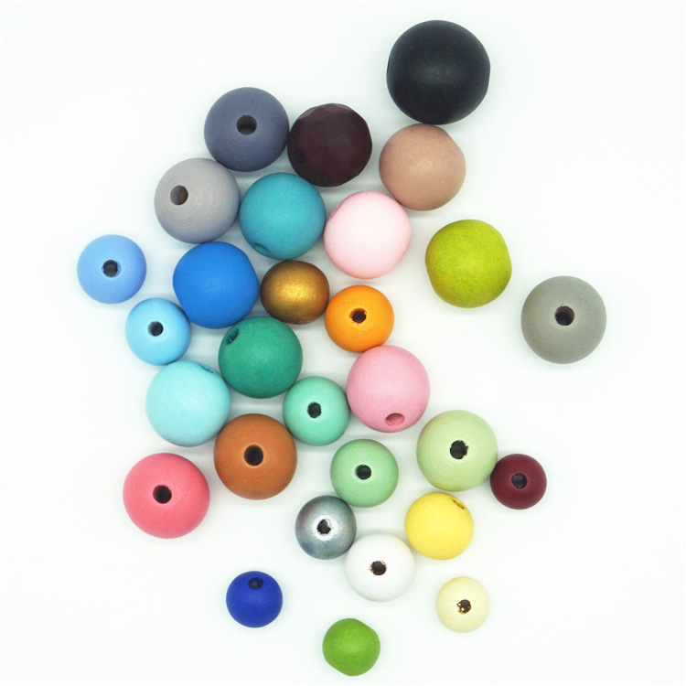 Wholesale High Quality DIY Jewelry Accessories Handmade Painted Different Size Colored Wooden Beads For DIY Jewelry Making