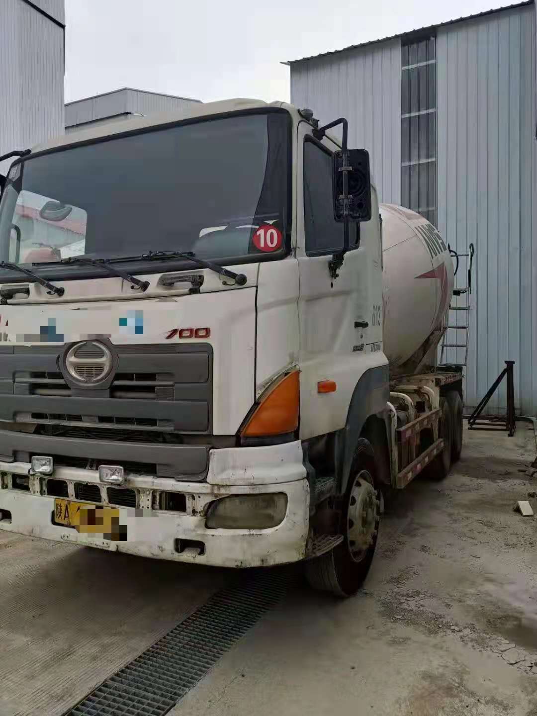 Б/у Бетономешалка HINO