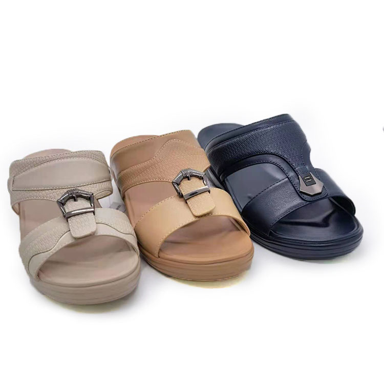 Fashionable and comfortable new summer men's sandals PU and Arabian men's slippers