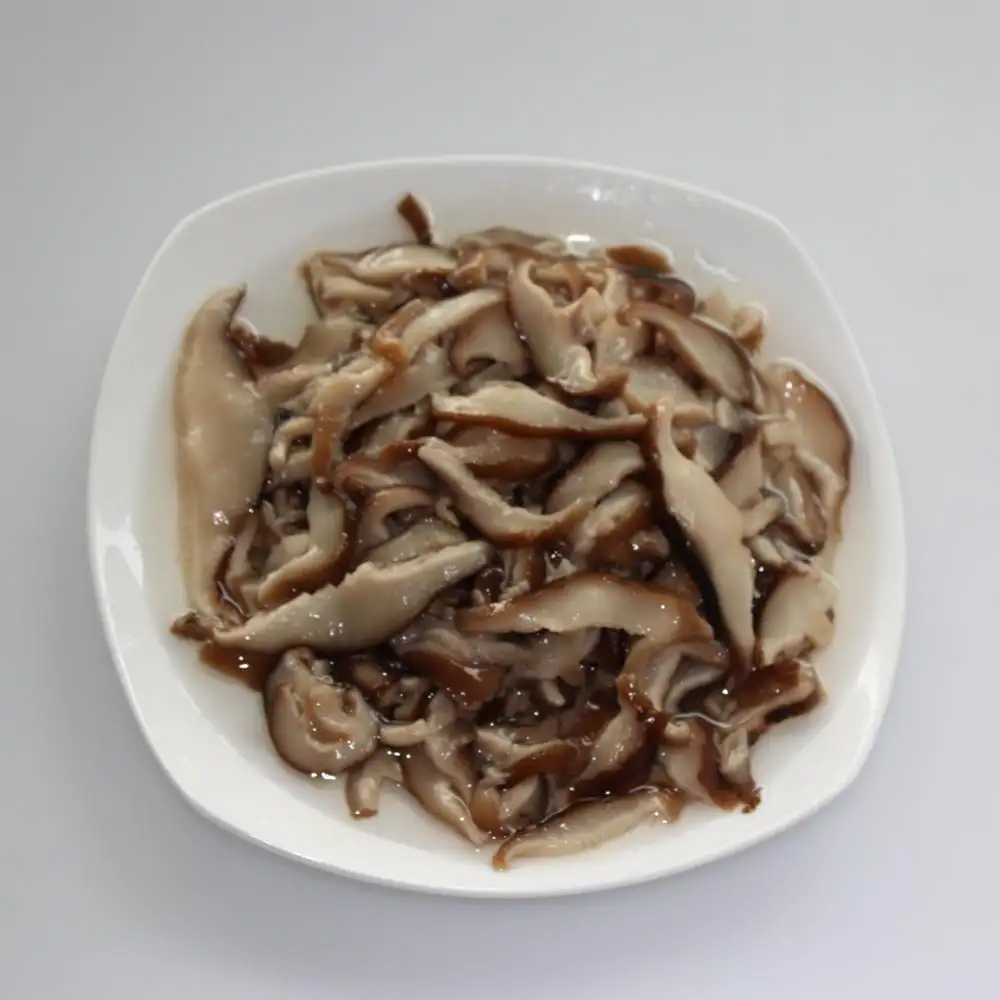 Canned fresh shiitake mushroom