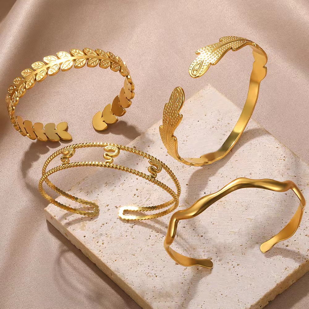 Wholesale Minimalist Jewelry Expandable Stackable Twisted Cable Wire Stainless Steel Cuff Bangle Bracelet