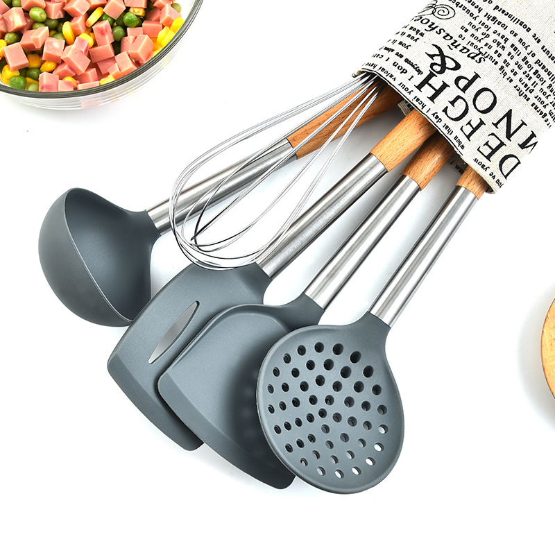 Wholesale bamboo silicon eco-friendly durable 5 pcs kitchen utensils set csutom logo wholesale kitchen cooking utensils