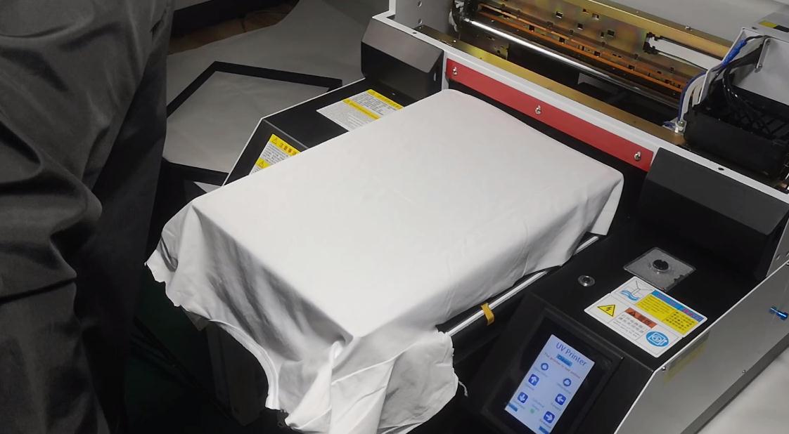 UV Printer Varnish And Inkjet Printer Double Heads UV Flatbed Printer For Mug Bottle T-shirt Printing Machine