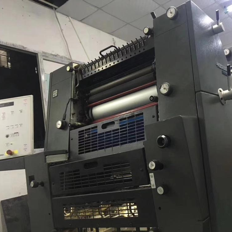 Бывший в употреблении офсетный принтер GTO52