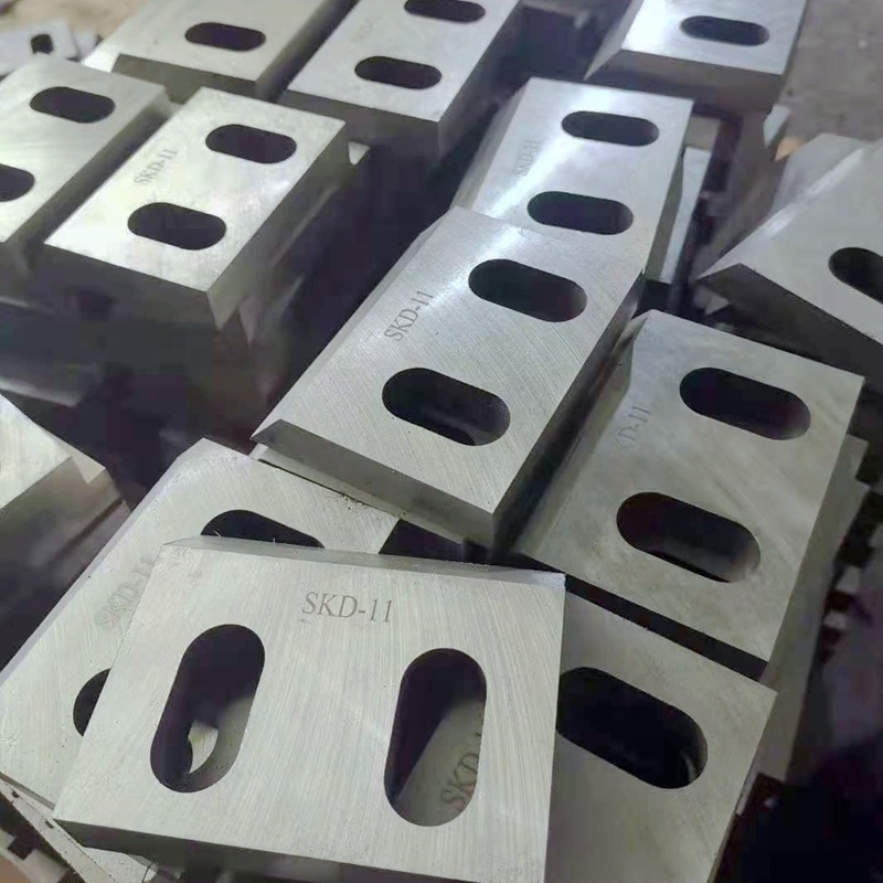 Waste Tire Recycling Shredder Blade Granulator Crusher Machine Plastic Film Cutting Blade