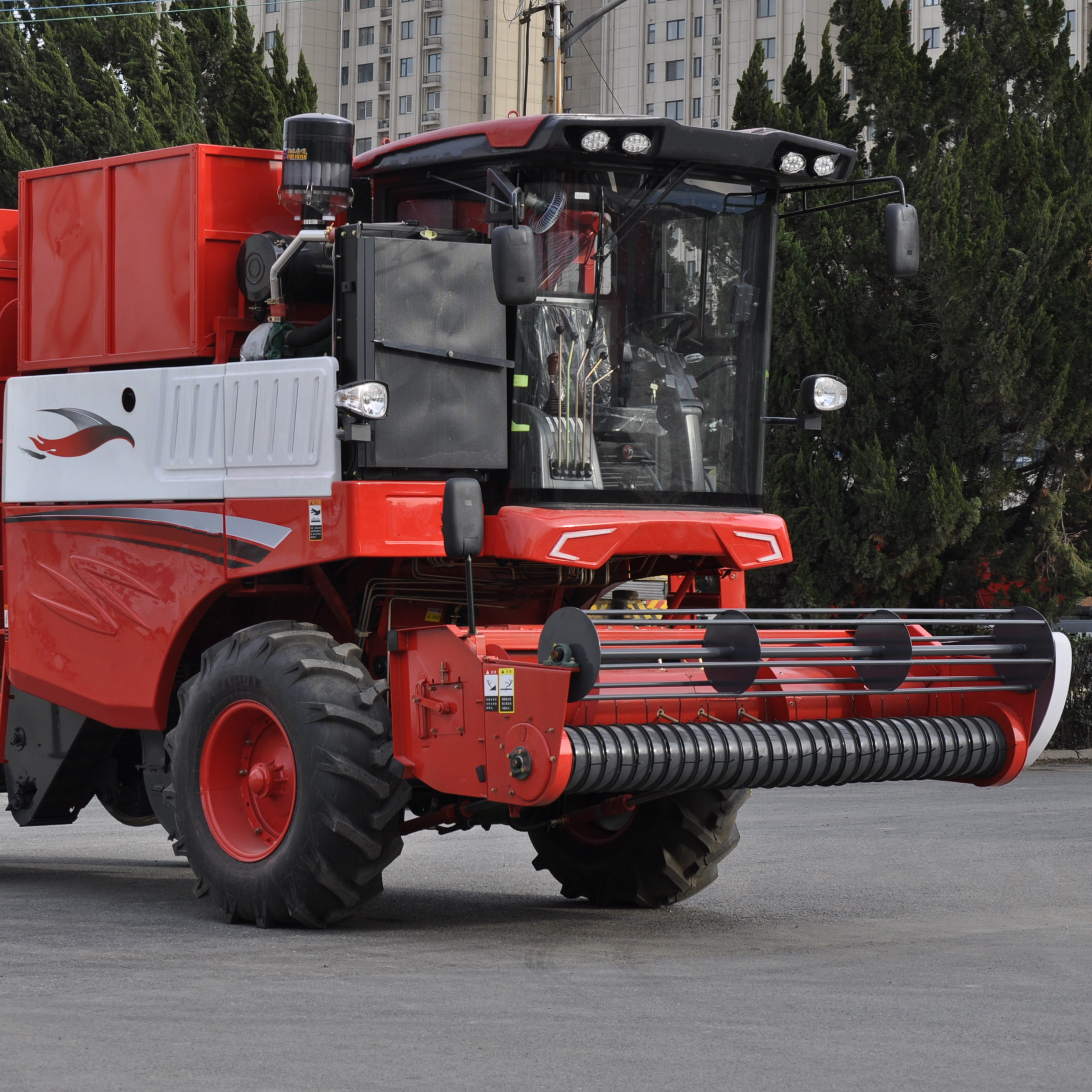 Самоходный комбайн для арахиса 4HJL-2.5, комбайн для арахиса