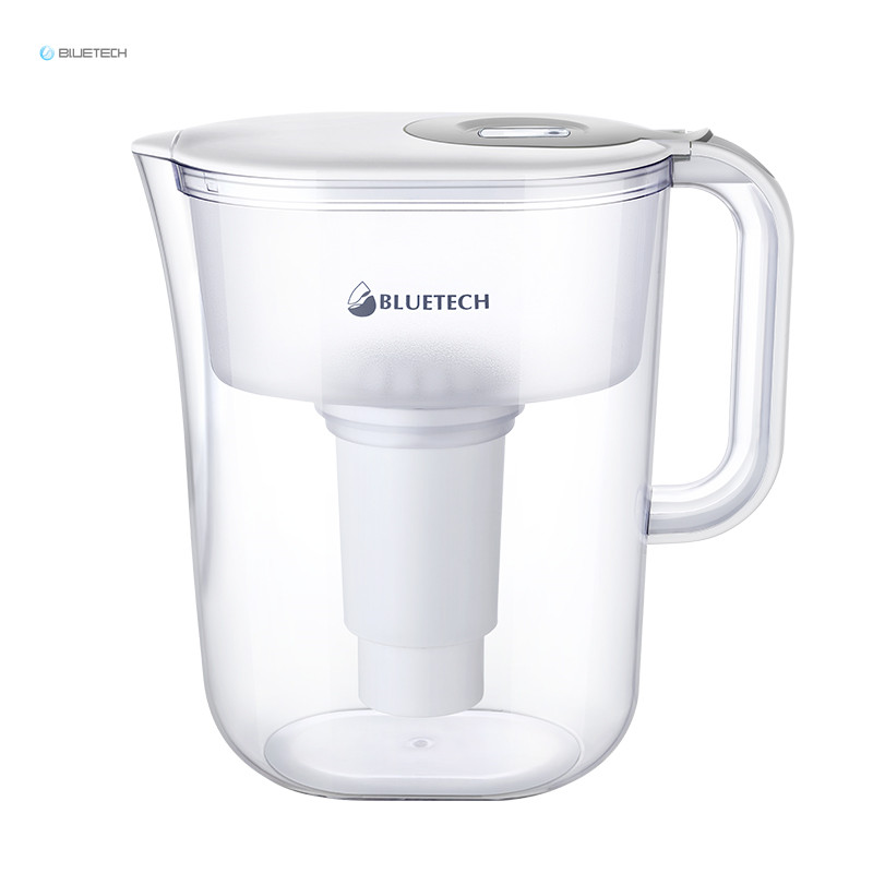 Long-Lasting 10 cup water filter with activated carbon filter replacement cartridge