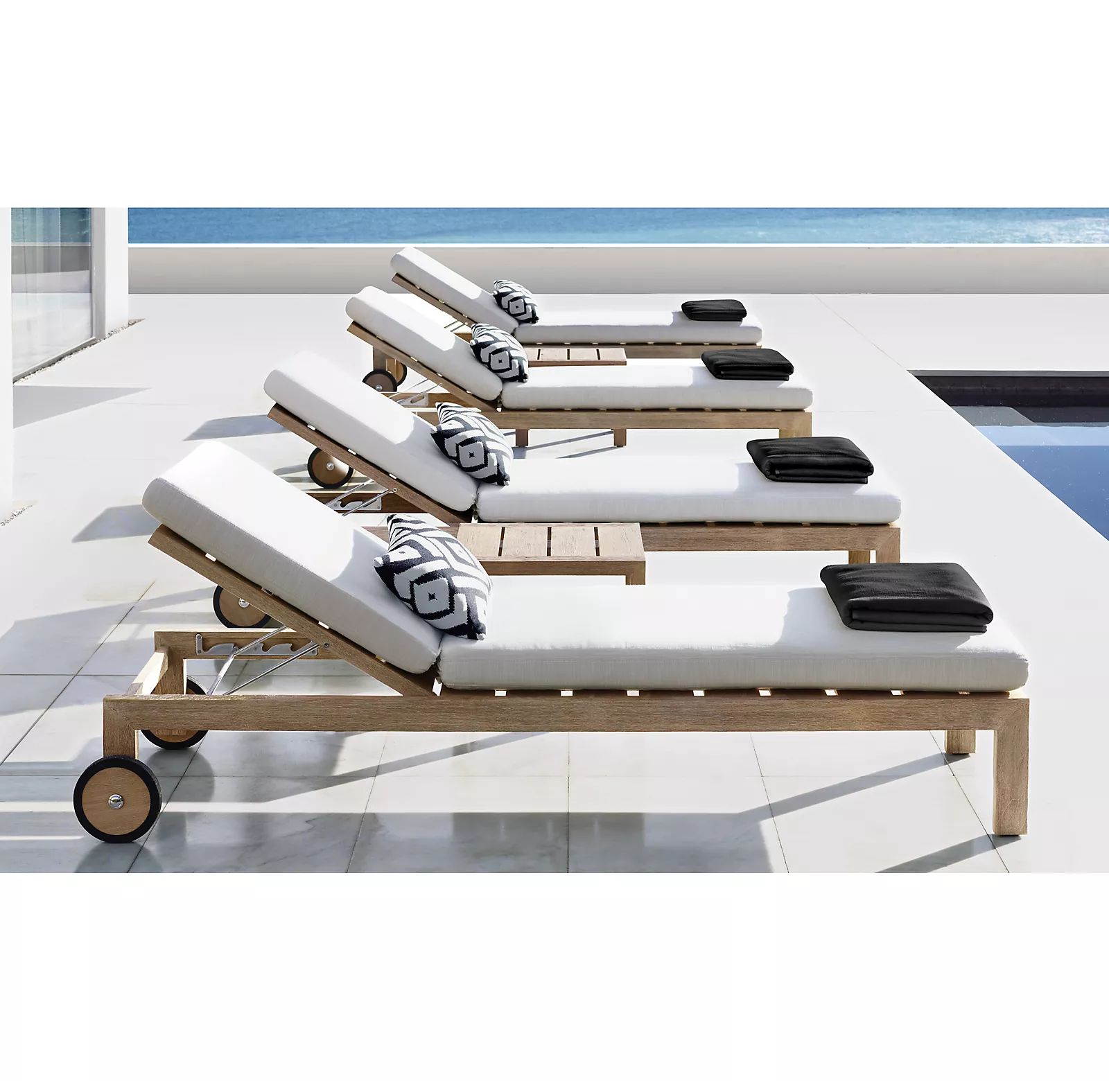 Beach swimming pool sun spa teak wood chaise lounger chair solid teak sun bed daybed outdoor furniture