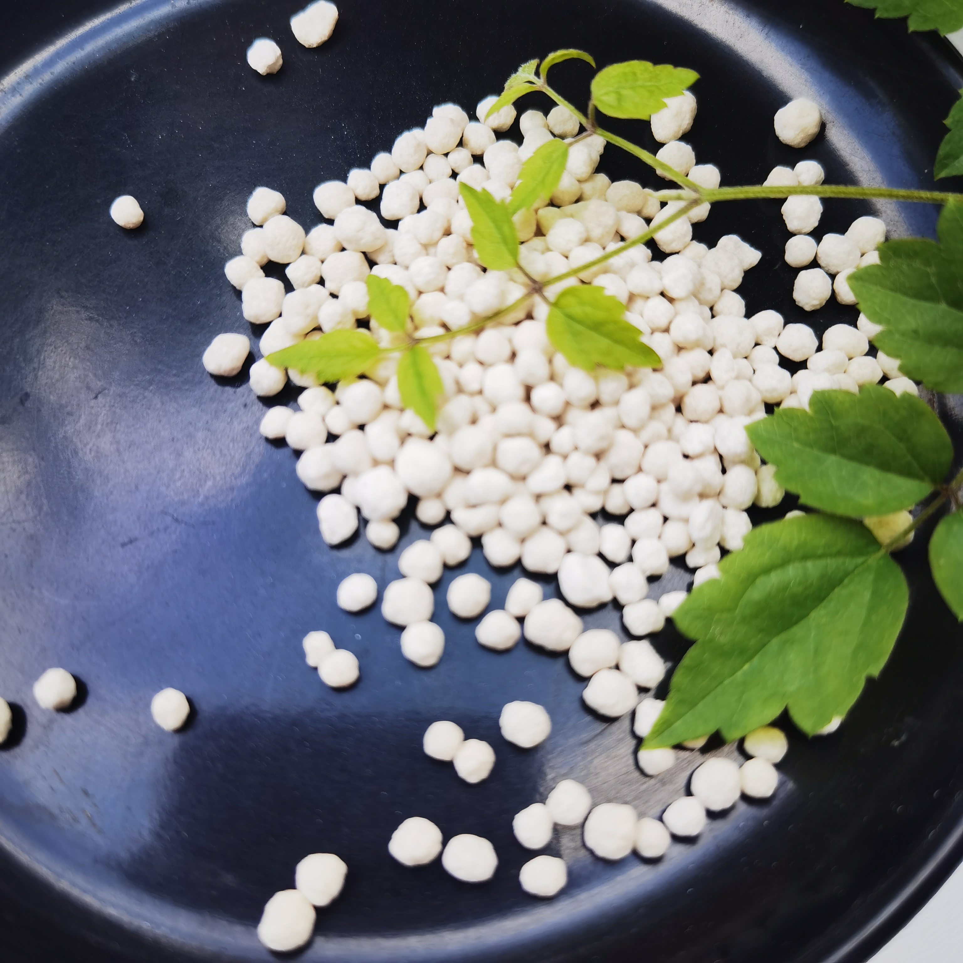Bulk Top Quality NPK Bio Organic Fertilizer Water Soluble 10 10 5 Compound Fertilizer Organic Compound Fertilizer