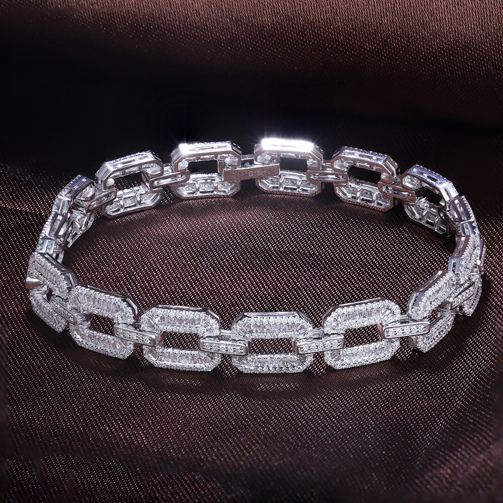 18 karat gold square bracelet inlaid with diamond ladder diamond tennis bracelet