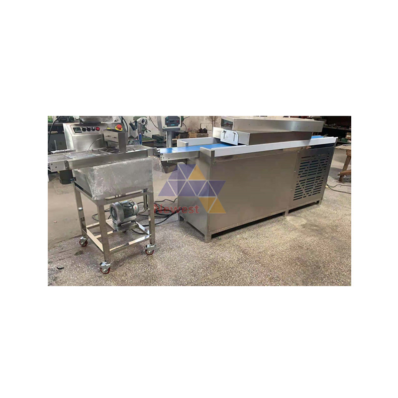 Large capacity chocolate enrobing machinery