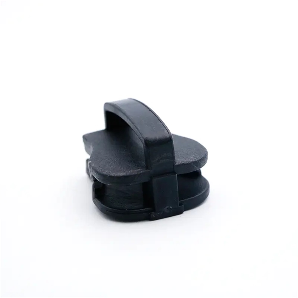 Latest Design Cheap Price Non Lock Black Eco-Friendly Zipper Puller Head