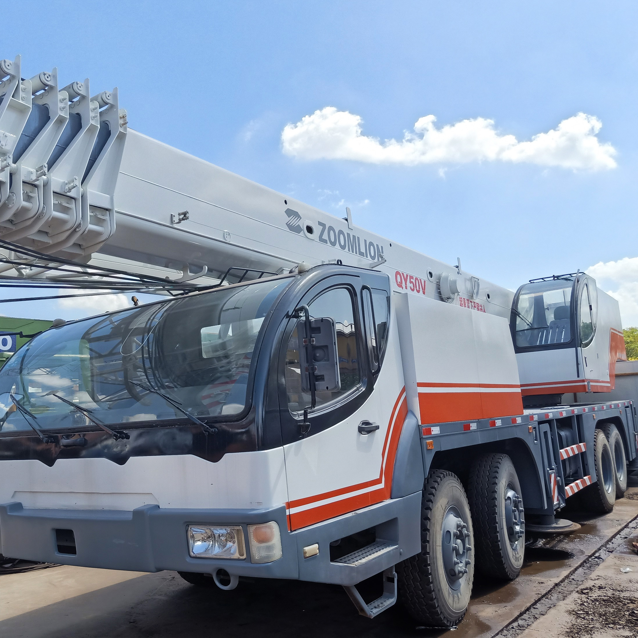 ZOOMLION 50 tons Telescopic Crane Truck Qy50V 50 Ton Chinese Truck Crane Hydraulic Mobile Crane