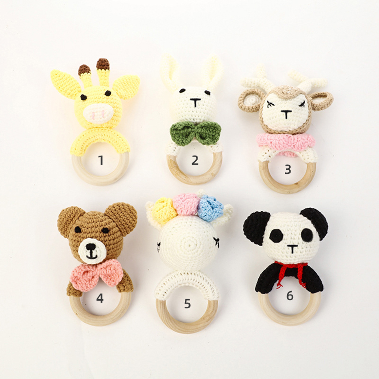 Amazon hot sale 6 animals wooden baby teether crochet baby rattle toys for gift