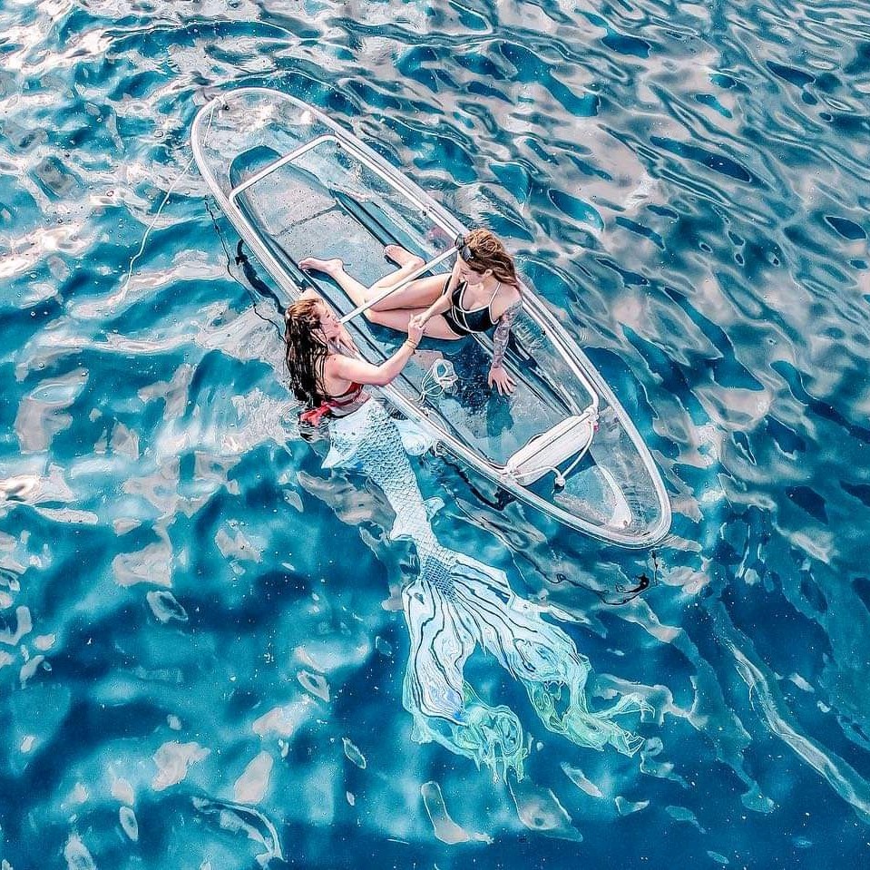 2021 Factory Direct Sale Polycarbonate Clear Hull Kayak Factory Supply Transparent Canoe For Water Sports