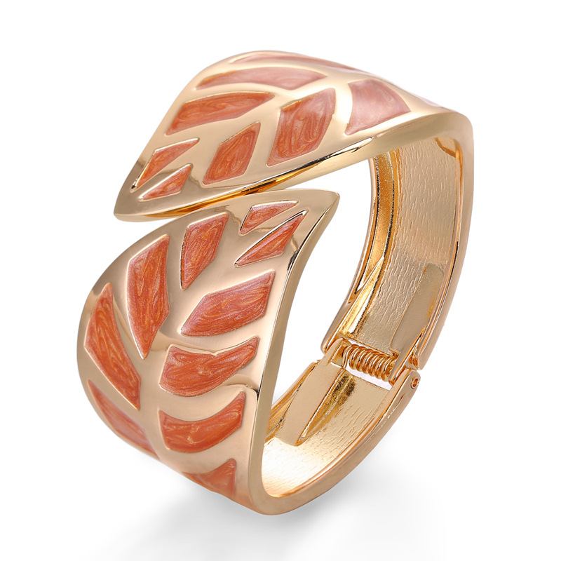 Women Gold Plated Wide Dripping Oil Leaf Shape Gold Bracelet Retro Statement Jewelry Enamel Green Leaf Bangle Bracelet