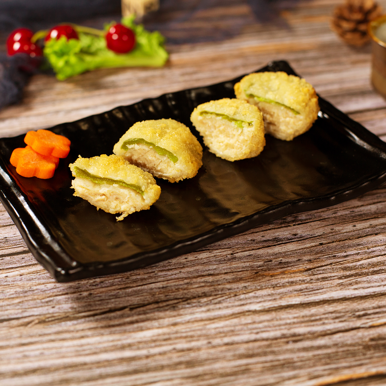 Жареный зеленый перец tempura с курицей