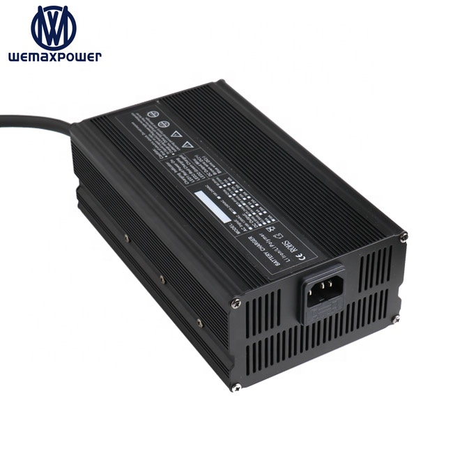 Зарядное устройство WEMAXPOWER для электромобиля, скутера, автомобиля, скутера, литий-ионного аккумулятора, 12 А, 71,4 в, 63 в, 67,2 в, 73 В, 60 в