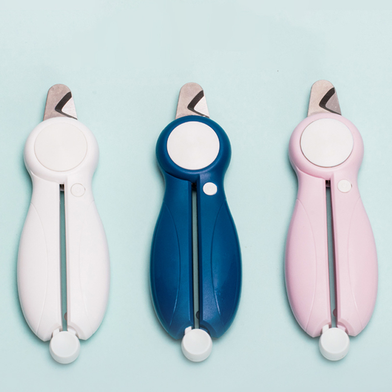 Safety Martensitic Stainless Steel LED Lamps Triangular Incision Manicure Led Pet Dog Cat Nail Clipper Cutter