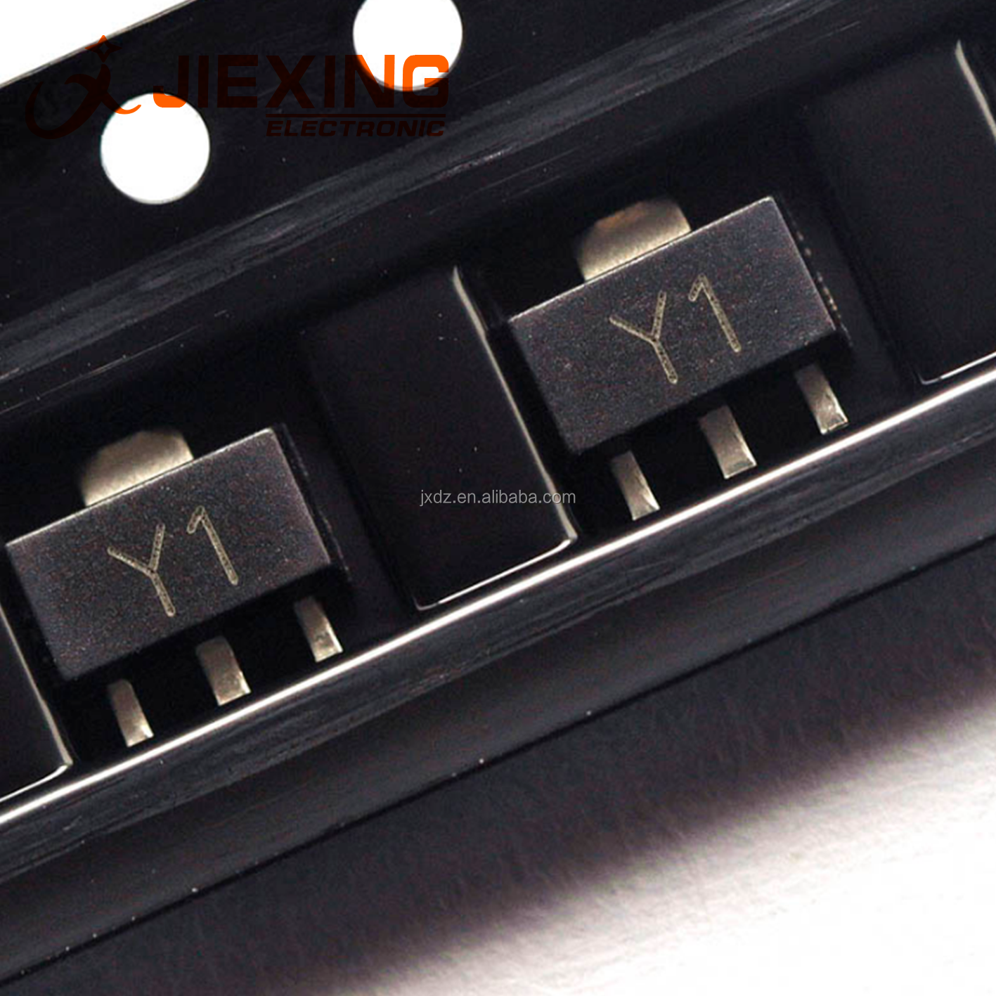 8050 SS8050 Y1 SOT-89 SMD транзистор NPN новый и оригинальный
