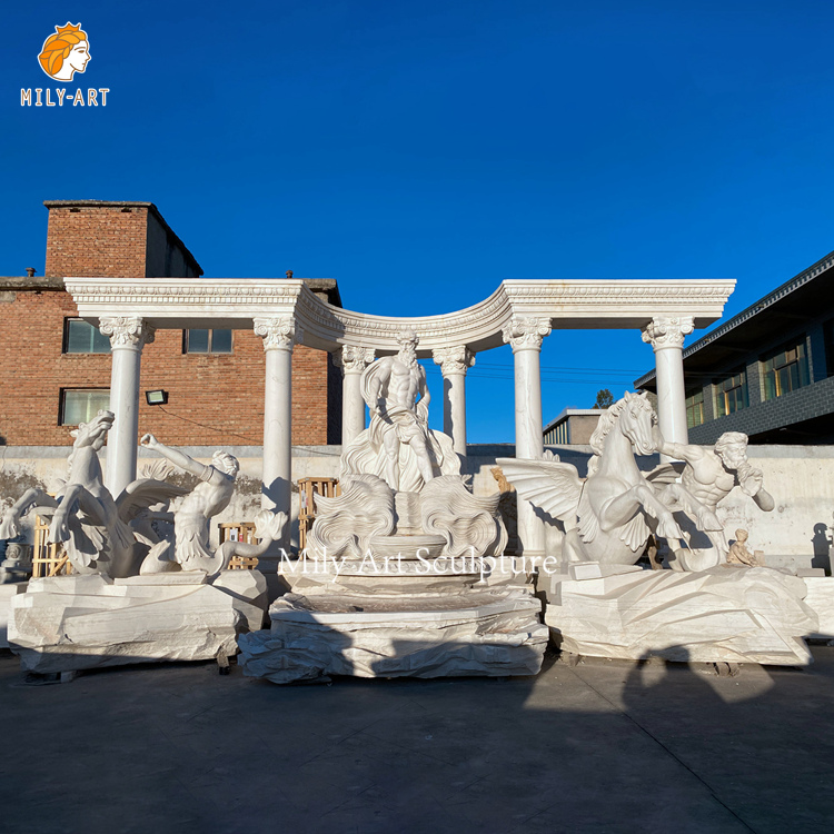 Открытый большой фонтан di Trevi, мраморный камень, садовый фонтан