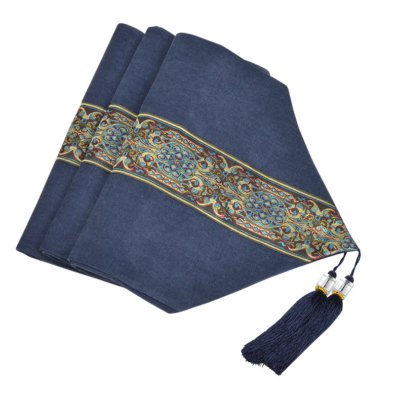 Modern Different Size Luxury Corduroy Table Runners High Precision Jacquard Table Runner for Home Decoration Wedding