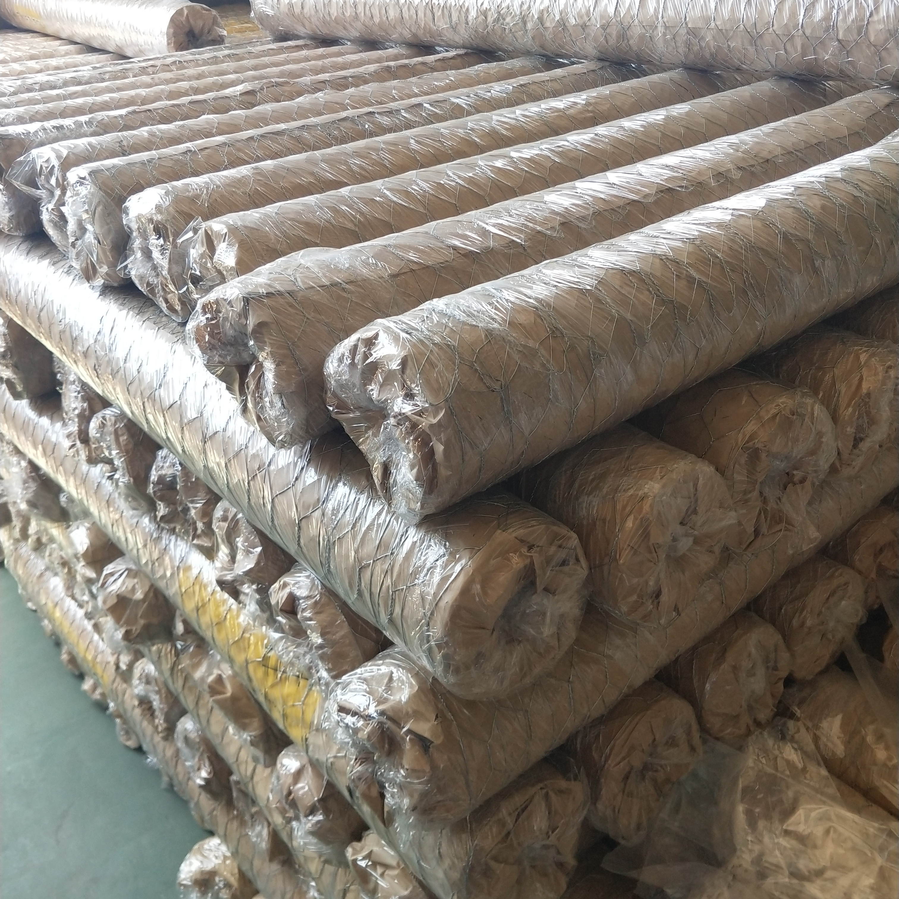 Factory supply high quality green pvc coated 1/2'' chicken wire mesh