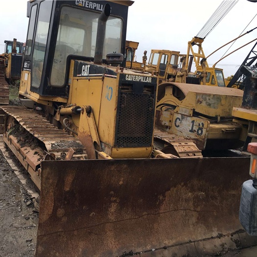 Strong Power Equipment Cat D5C Model for heavy work/ Working Condition Dozer made in Japan for sale