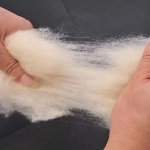 2024 New Factory Sell natural sheep wool fiber 100% wash raw sheep wool