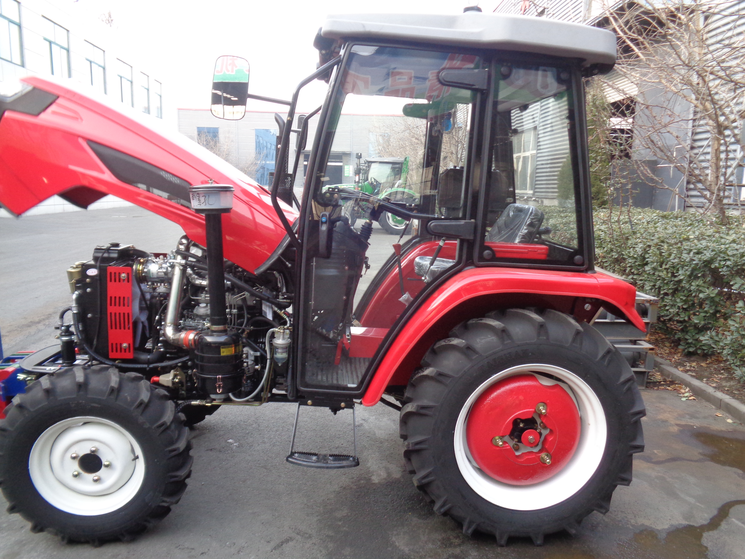 Сельскохозяйственные тракторы для сельского хозяйства 50hp 55hp 60hp 80hp 4wd 4x4 мини-трактор с фронтальным погрузчиком