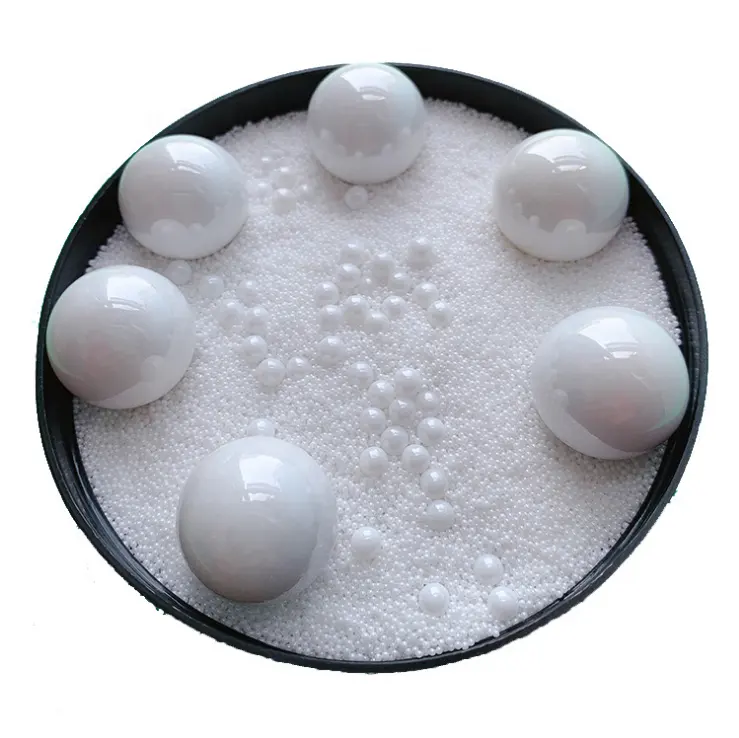 China 1.5 mm 1.8mm ceramic bearing ball  zro2 ceramic ball white ceramic ball