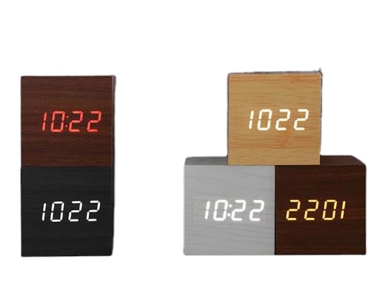 Amazon USB/батарея небольшой Электрический 2,5 дюймов деревянные показывает дату и время дисплей цифровой кубический Будильник Деревянные светодиодный мини настольные часы куб будильник