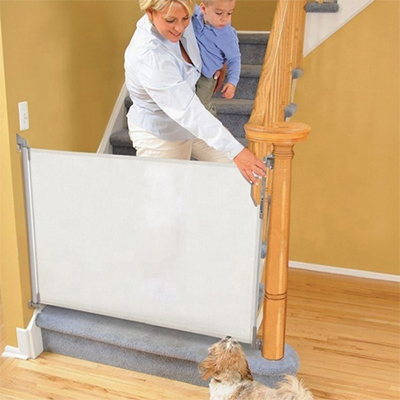 retractable high quality aluminum adjustable sliding baby safety door gate pet friendly retractable baby safety gate