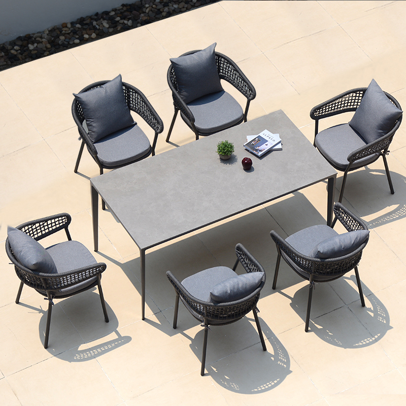 Outdoor Furniture Aluminum Alloy Frame Table And Chairs set Hotel Restaurant Garden Luxury Dinning with Cushions