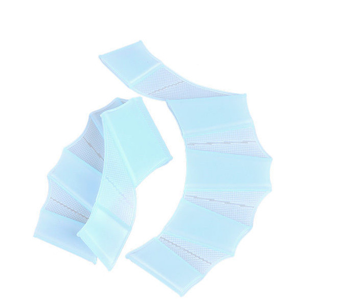 2020 new product Frog Silicone Half-finger Hand Pudu Duck Palm Professional Swimming Training Paddle silicone swim fins